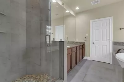 9006 Lakes At 610 Drive, Houston, TX 77054 - Photo 20