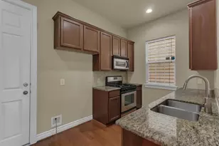 9006 Lakes at 610 Dr, Houston, TX 77054 - Photo 12