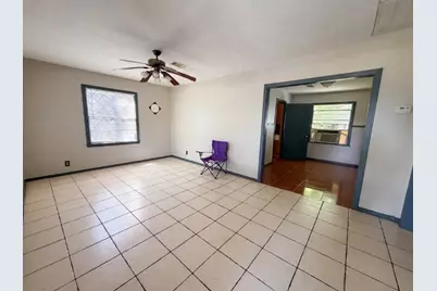 73 Burbank Street, Houston, TX 77076 - Photo 2