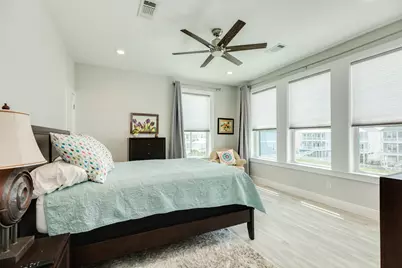 3827 Sea Breeze Lane, Galveston, TX 77554 - Photo 38