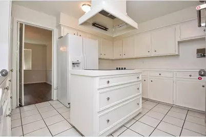5406 Three Oaks Circle, Houston, TX 77069 - Photo 10