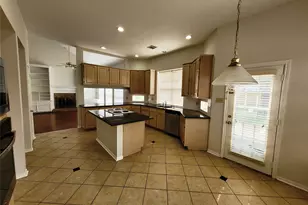 17403 Canyon Knoll Dr, Houston, TX 77095 - Photo 10