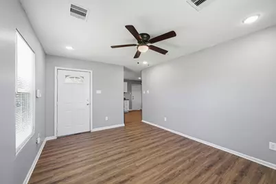 5414 Evelyn Street, Texas City, TX 77591 - Photo 6