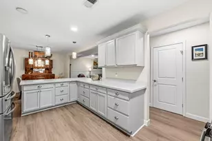 211 S Iowa Ave, League City, TX 77573 - Photo 12