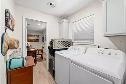 211 S Iowa Avenue, League City, TX 77573 - Photo 20