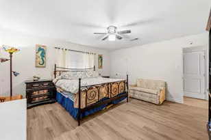 211 S Iowa Ave, League City, TX 77573 - Photo 22