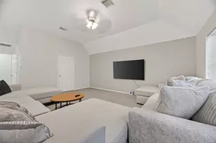 5911 Indian Hills Ln Ln, Sugar Land, TX 77479 - Photo 18