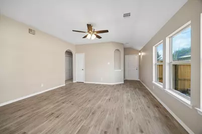 1523 Blossom Lane, Baytown, TX 77521 - Photo 10