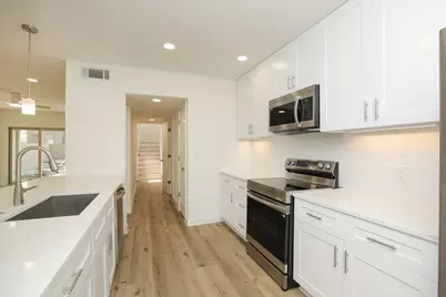 2050 Augusta Drive, Houston, TX 77057 - Photo 14