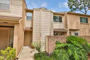 2050 Augusta Dr, Houston, TX 77057 - Photo 1