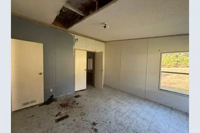 322 Nueces Drive, Trinity, TX 75862 - Photo 12