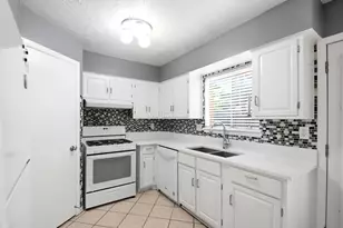 11418 Hendon Ln, Houston, TX 77072 - Photo 12