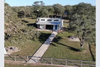 10080 Fm 682, Yoakum, TX 77995 - Photo 46