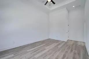 3728 Noah St, Houston, TX 77021 - Photo 10
