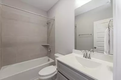 10981 Swang Link Drive, Houston, TX 77043 - Photo 18