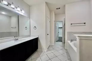 1907 Sophia Dr, Houston, TX 77090 - Photo 12