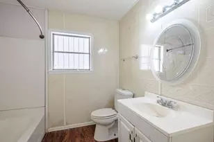 242 W Fannin, La Grange, TX 78945 - Photo 10