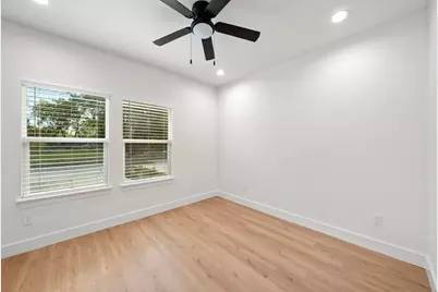 7205 Tippett #B, Houston, TX 77088 - Photo 12