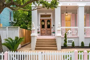 1522 Ball St, Galveston, TX 77550 - Photo 2