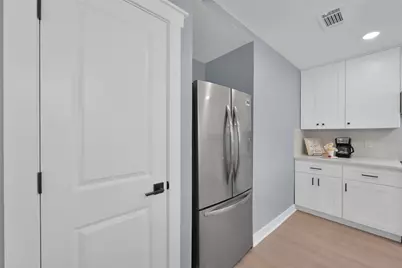 13 Moon Valley Court, Panorama Village, TX 77304 - Photo 8