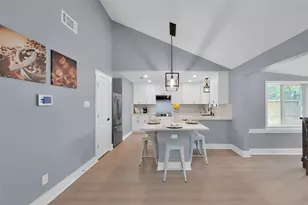 13 Moon Valley Ct, Panorama Village, TX 77304 - Photo 6