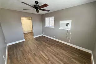 1415 Avenue E, Danbury, TX 77534 - Photo 20