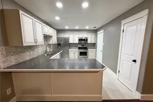 1415 Avenue E, Danbury, TX 77534 - Photo 6