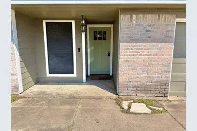 1415 Avenue E, Danbury, TX 77534 - Photo 2