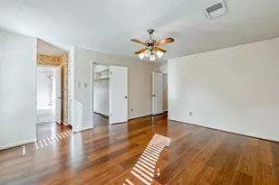 2438 Hodges Bend Cir, Sugar Land, TX 77479 - Photo 34