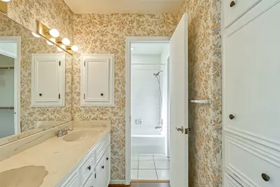 2438 Hodges Bend Circle, Sugar Land, TX 77479 - Photo 36