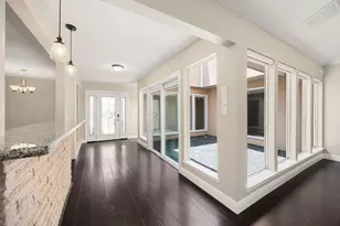 9232 Vickijohn Dr, Houston, TX 77031 - Photo 4