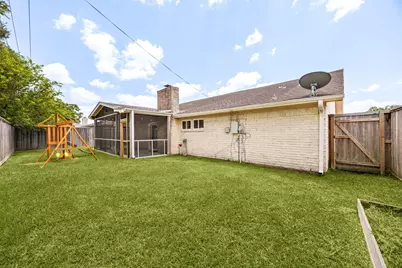 9232 Vickijohn Drive, Houston, TX 77031 - Photo 30