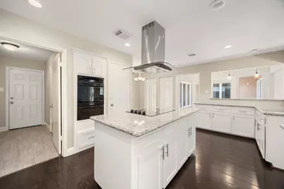 9232 Vickijohn Drive, Houston, TX 77031 - Photo 12