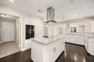 9232 Vickijohn Dr, Houston, TX 77031 - Photo 12