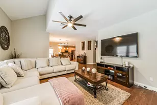7502 Timberline Dr, Pasadena, TX 77505 - Photo 10