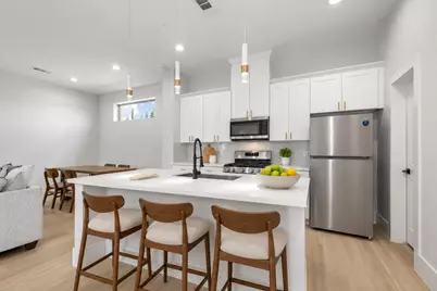 4311 Oats Street #B, Houston, TX 77020 - Photo 2