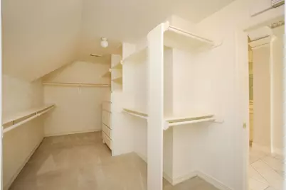 106 N Wynden Estates Court, Houston, TX 77056 - Photo 36
