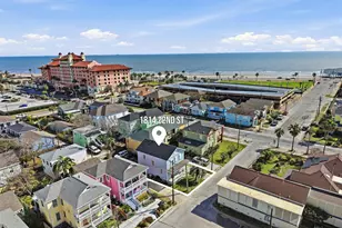 1814 22nd St, Galveston, TX 77550 - Photo 2