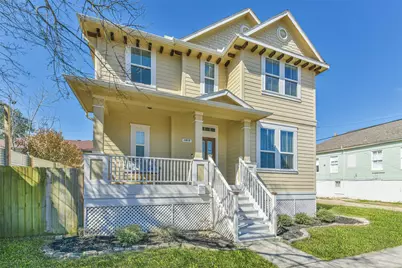 1815 28th Street, Galveston, TX 77550 - Photo 1