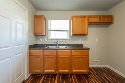 1834 Roberts Street, Beaumont, TX 77701 - Photo 8