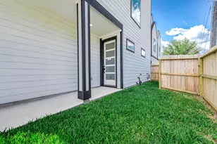 1511 Euel St, Houston, TX 77009 - Photo 26