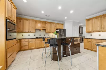 2909 Silver Maple Court, Friendswood, TX 77546 - Photo 10