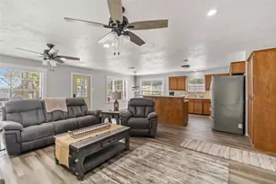 159 Yacht Cir, Trinity, TX 75862 - Photo 8