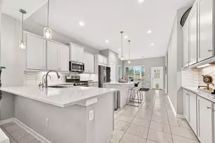 305 Rise Ln, Montgomery, TX 77316 - Photo 10
