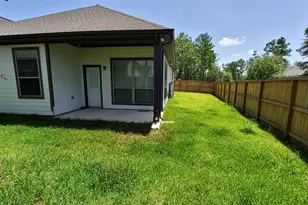 305 Rise Ln, Montgomery, TX 77316 - Photo 36