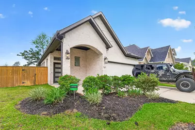 305 Rise Lane, Montgomery, TX 77316 - Photo 2