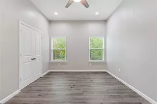 1321 E 35th St, Houston, TX 77022 - Photo 16