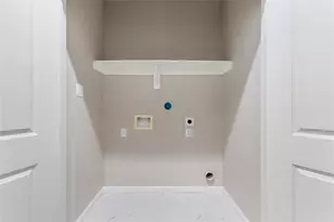 1321 E 35th St, Houston, TX 77022 - Photo 22