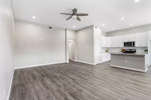 1321 E 35th St, Houston, TX 77022 - Photo 12