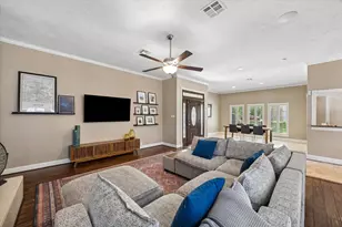 14114 Swiss Hill Dr, Houston, TX 77077 - Photo 8